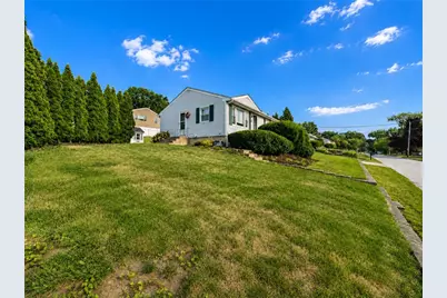 10 Grandview Drive, Cumberland, RI 02864 - Photo 1