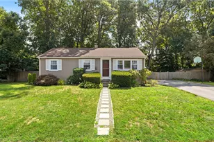 52 Brentwood Ave, Warwick, RI 02886 - Photo 1