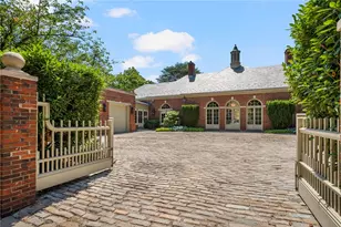 251 George St, Providence, RI 02906 - Photo 1