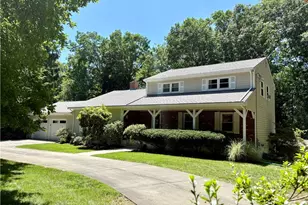 33 Mary Ann Dr, Exeter, RI 02822 - Photo 1