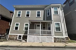 34 Brewer St, Newport, RI 02840 - Photo 1