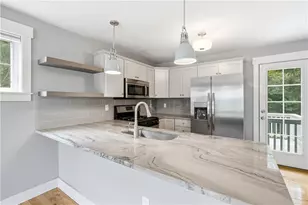 12 Park Ave, Narragansett, RI 02882 - Photo 1