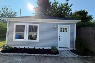 58 7th St, East Providence, RI 02914 - Photo 1