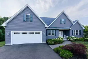 11 Kendall Ct, Charlestown, RI 02813 - Photo 1