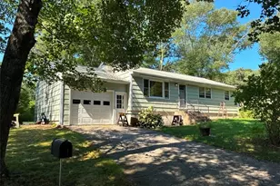 39 Juniper Dr, Hopkinton, RI 02804 - Photo 1