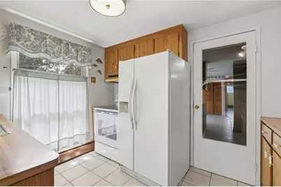 124 Chatworth Avenue, Warwick, RI 02886 - Photo 8
