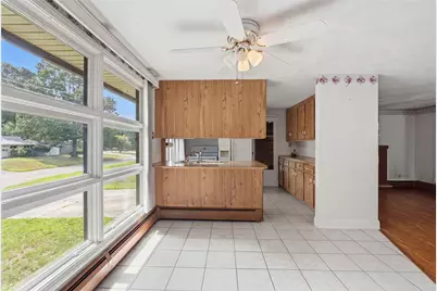 124 Chatworth Avenue, Warwick, RI 02886 - Photo 4