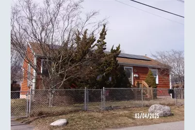 14 Raymond Street, East Providence, RI 02914 - Photo 1