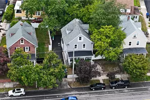 1059 Narragansett Blvd, Cranston, RI 02905 - Photo 1