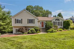 22 Apple Ridge Rd, Cumberland, RI 02864 - Photo 1