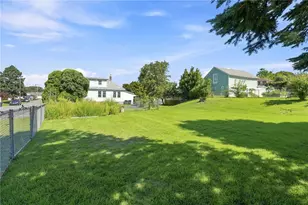 7 Old Whipple St, Cumberland, RI 02864 - Photo 1