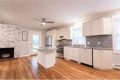 72 Thames Street #2, Bristol, RI 02809 - Photo 1