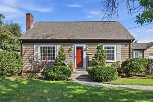 91 Cavalcade Blvd, Warwick, RI 02889 - Photo 1
