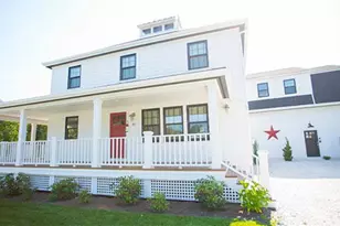 85 3rd Beach Rd, Middletown, RI 02842 - Photo 1