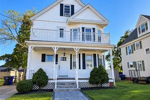 27 Crescent Rd, Pawtucket, RI 02861 - Photo 1