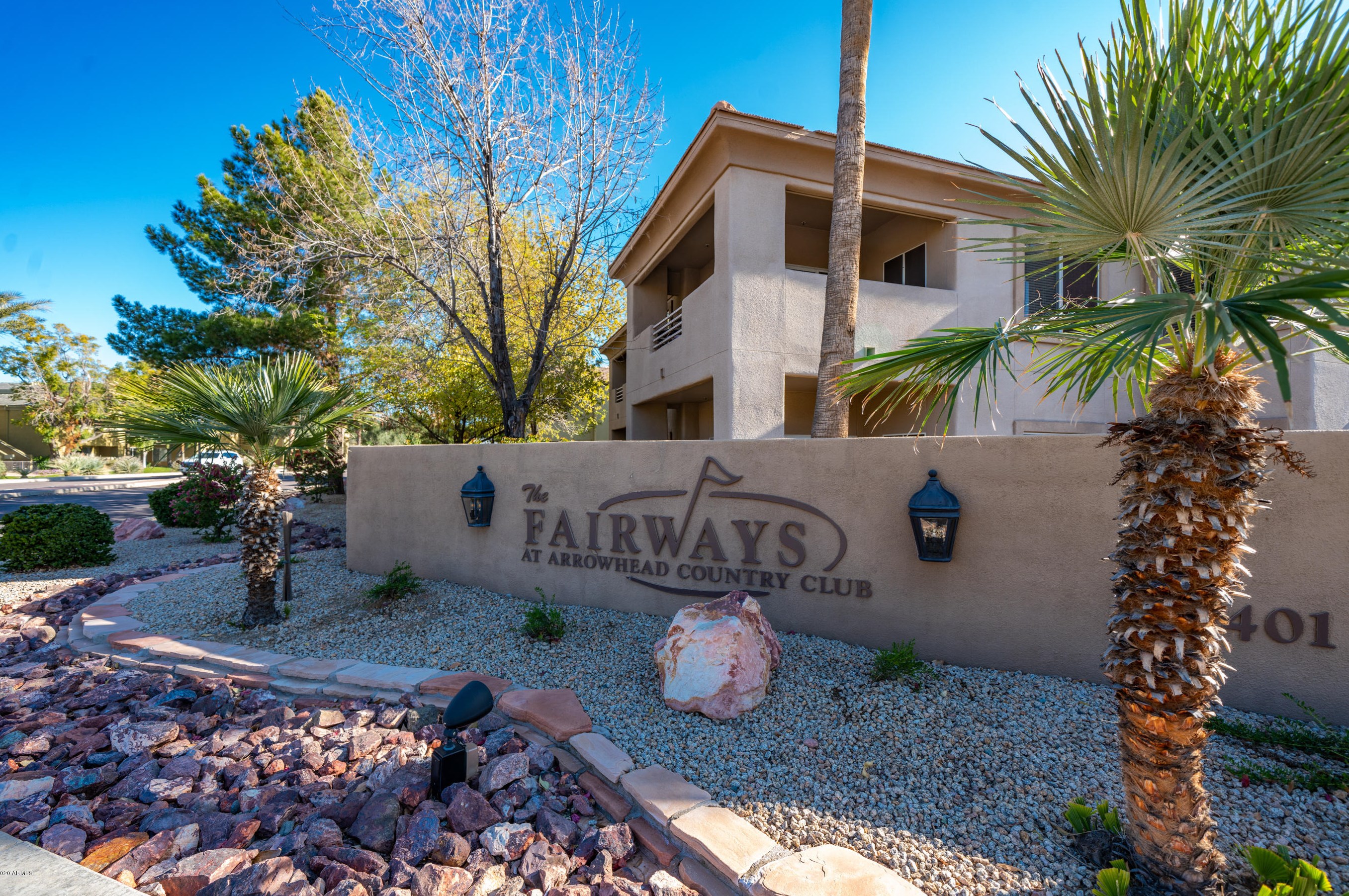 7401 W Arrowhead Clubhouse Dr #2013, Glendale, AZ 85308