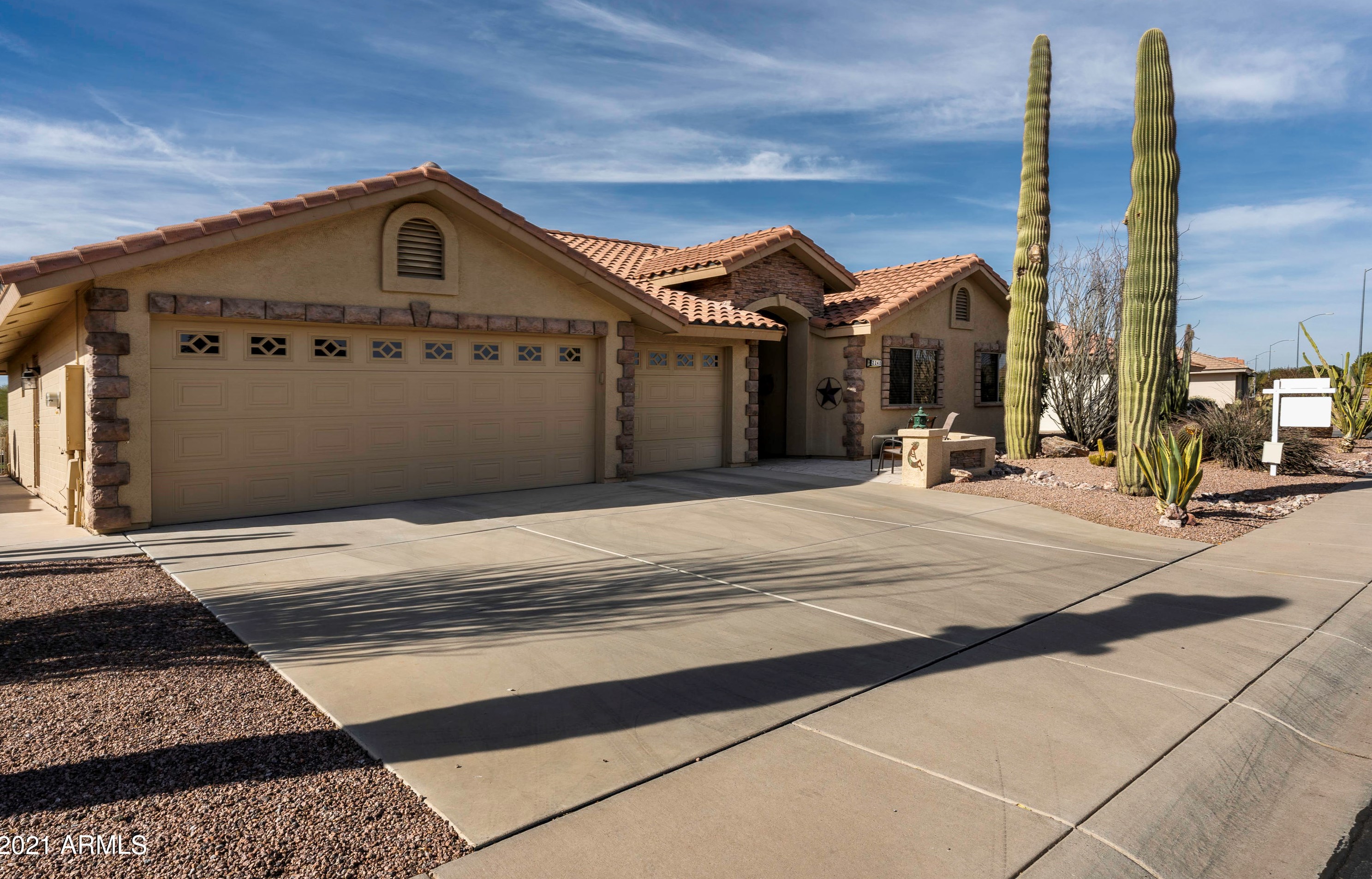 2240 Yellow Wood, Mesa, AZ 85209-1422