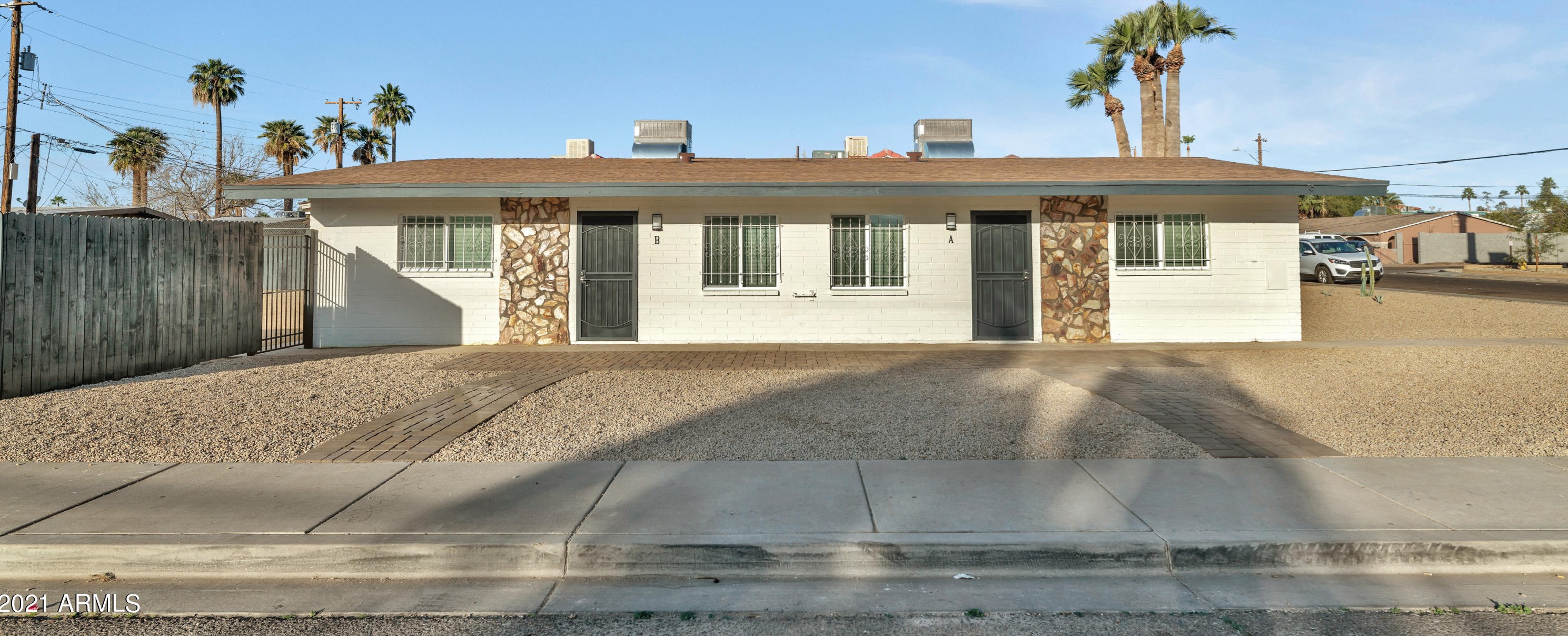 2101 Glenrosa Ave, Phoenix, AZ 85015-4976