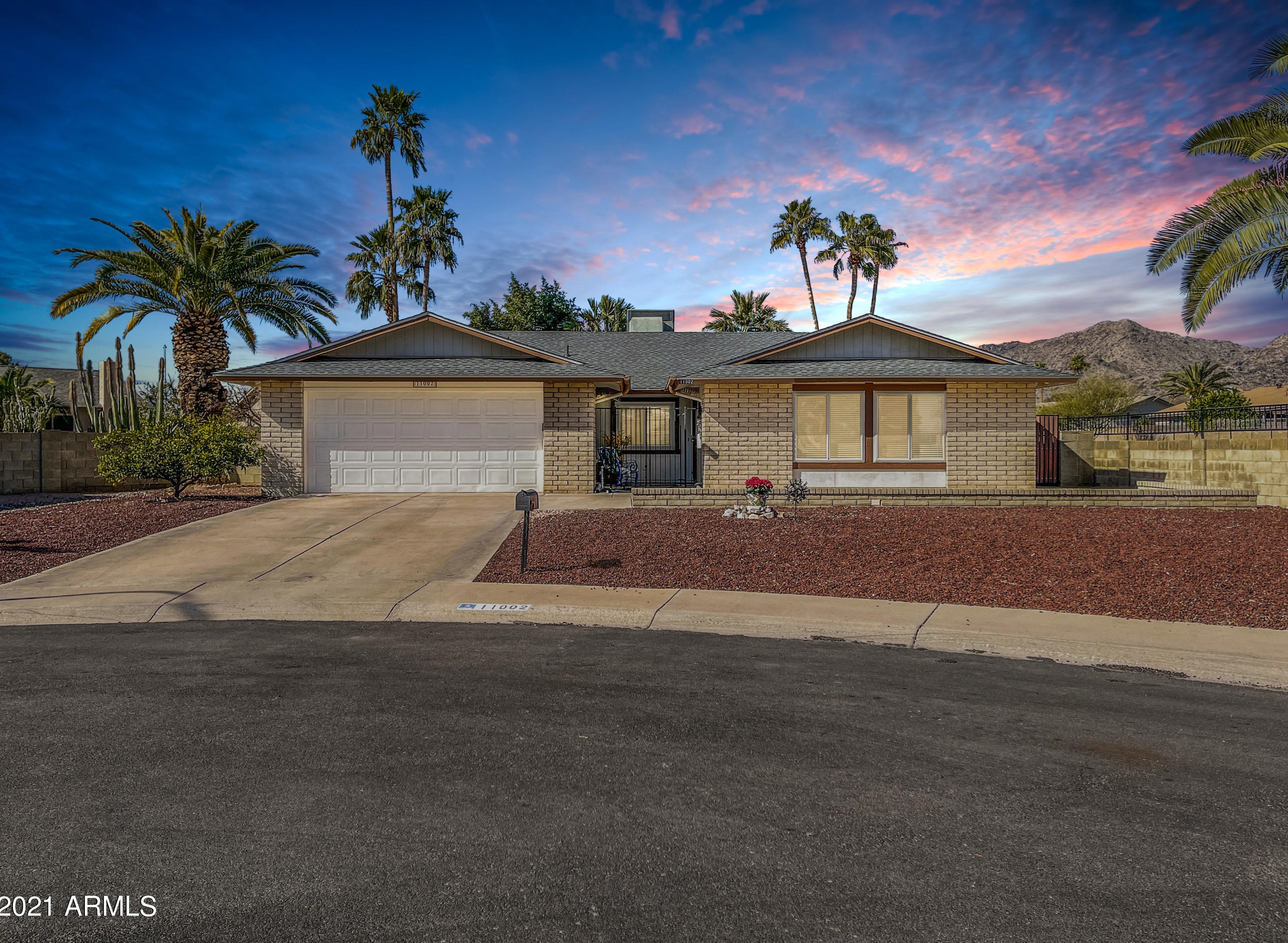 11002 Tomah St, Phoenix, AZ 85044-1914