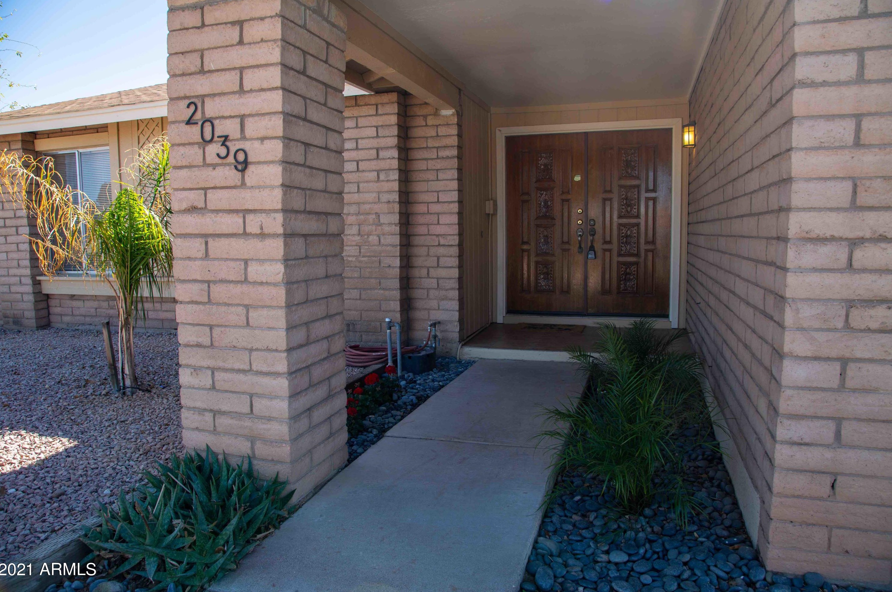 2039 Pueblo Ave, Mesa, AZ 85204-3709