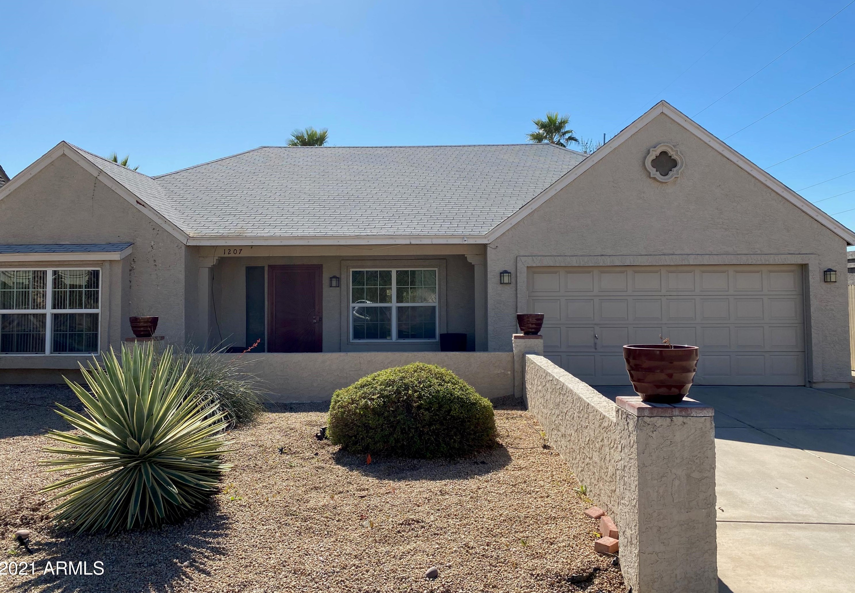 1207 Tonto Ln, Phoenix, AZ 85024-1770