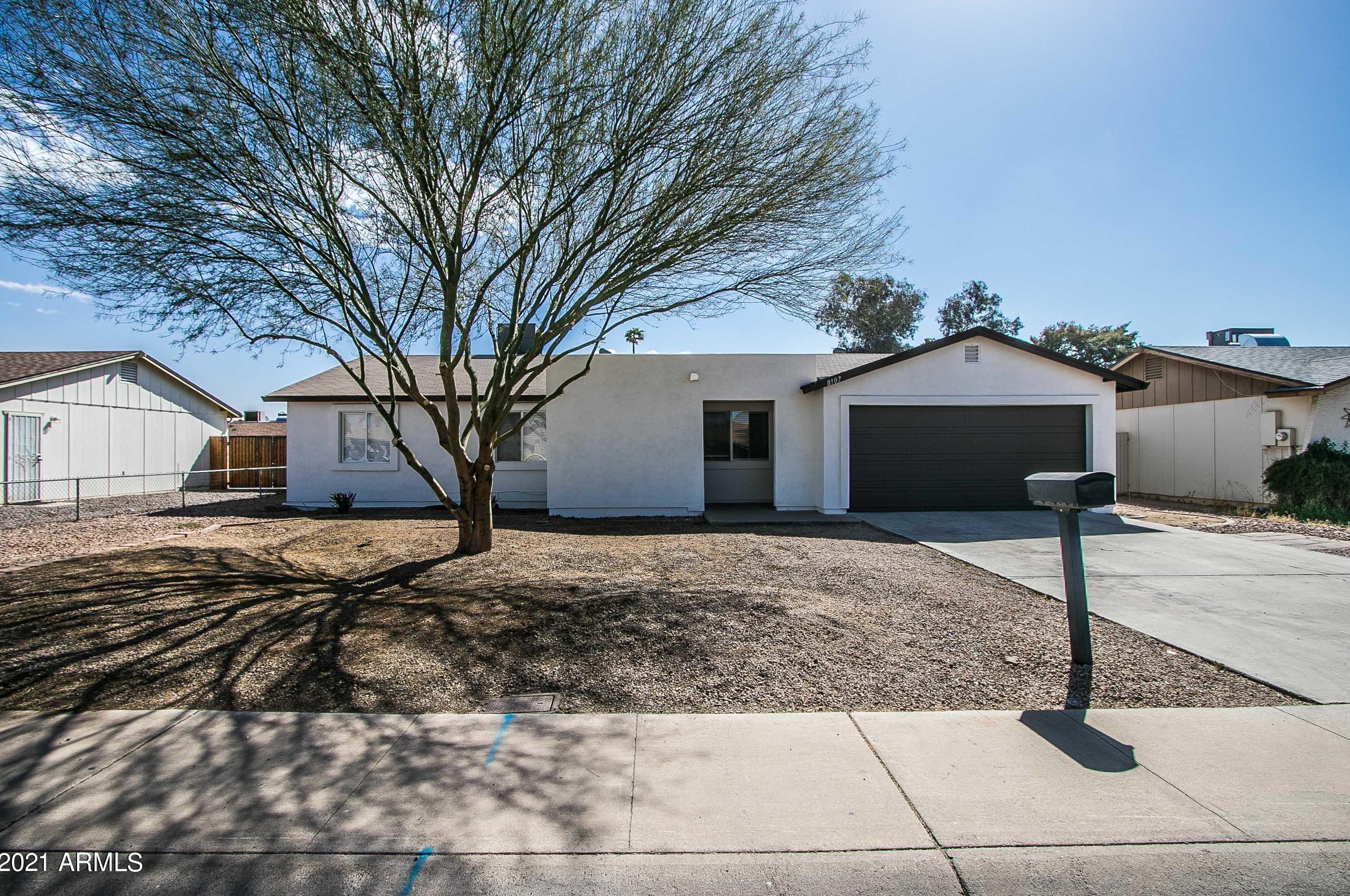 8107 Meadowbrook Ave, Phoenix, AZ 85033-1854