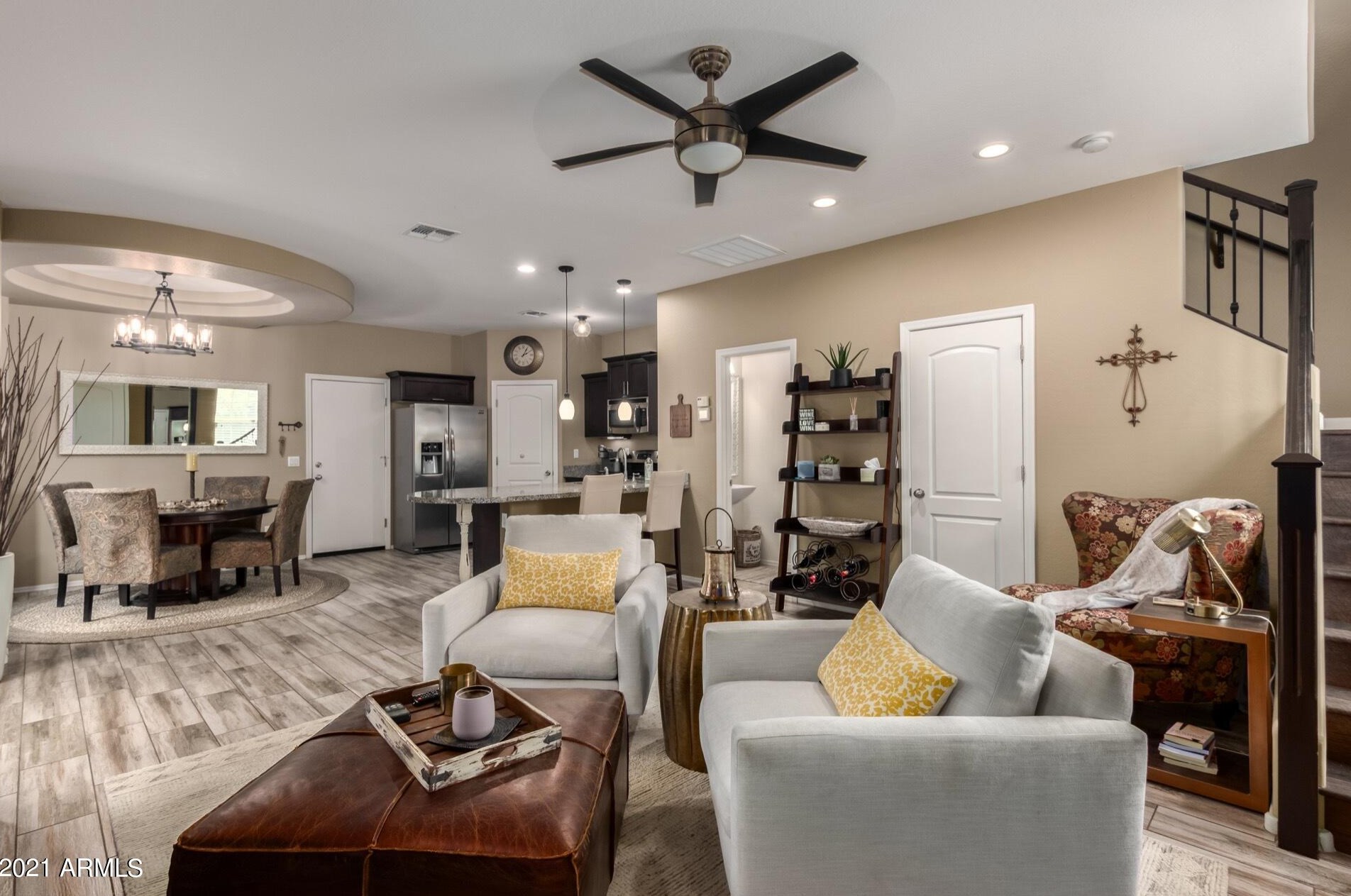 2031 Heartwood Ln, Phoenix, AZ 85022-2984