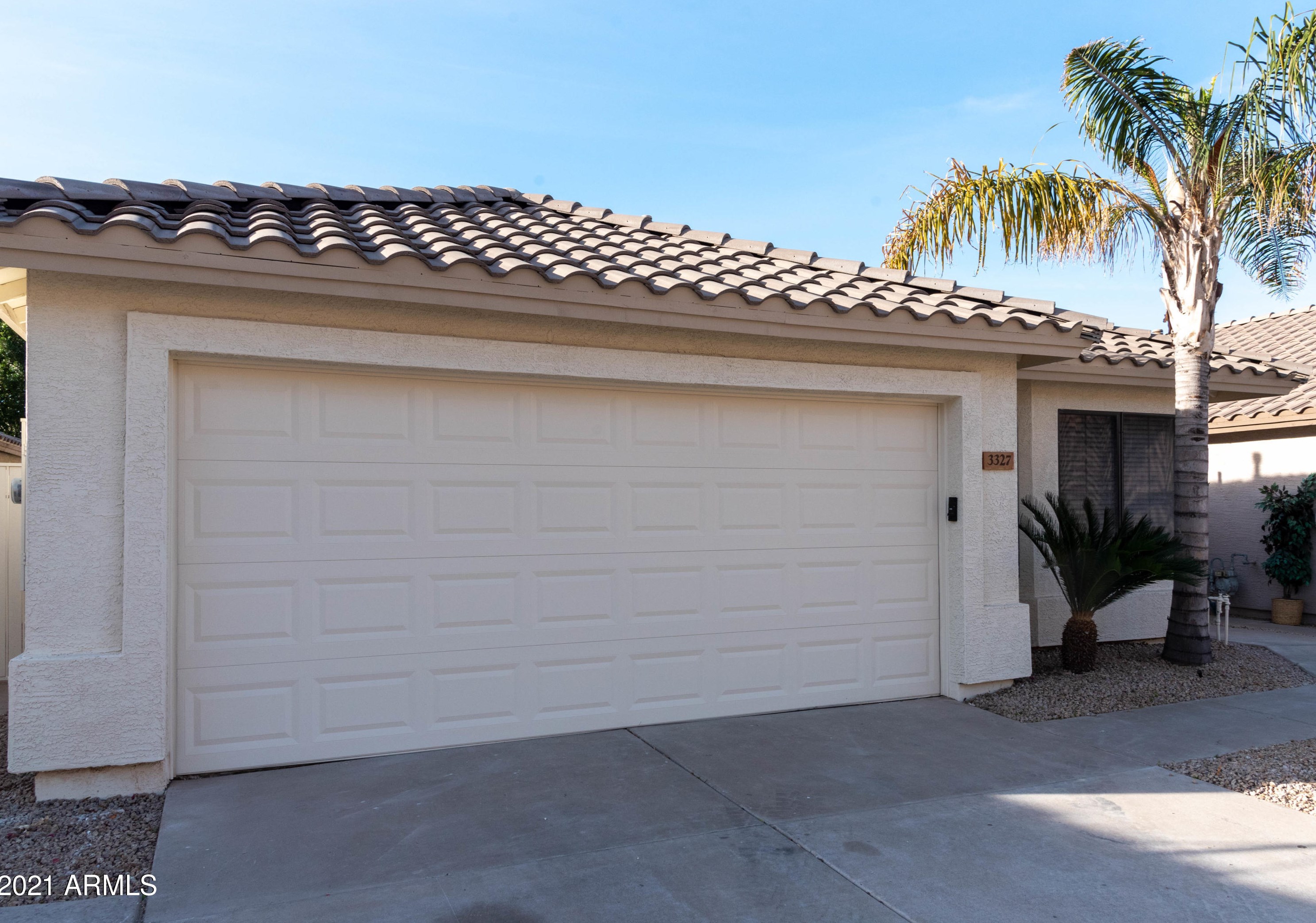 3327 Tonopah Dr, Phoenix, AZ 85050-4807