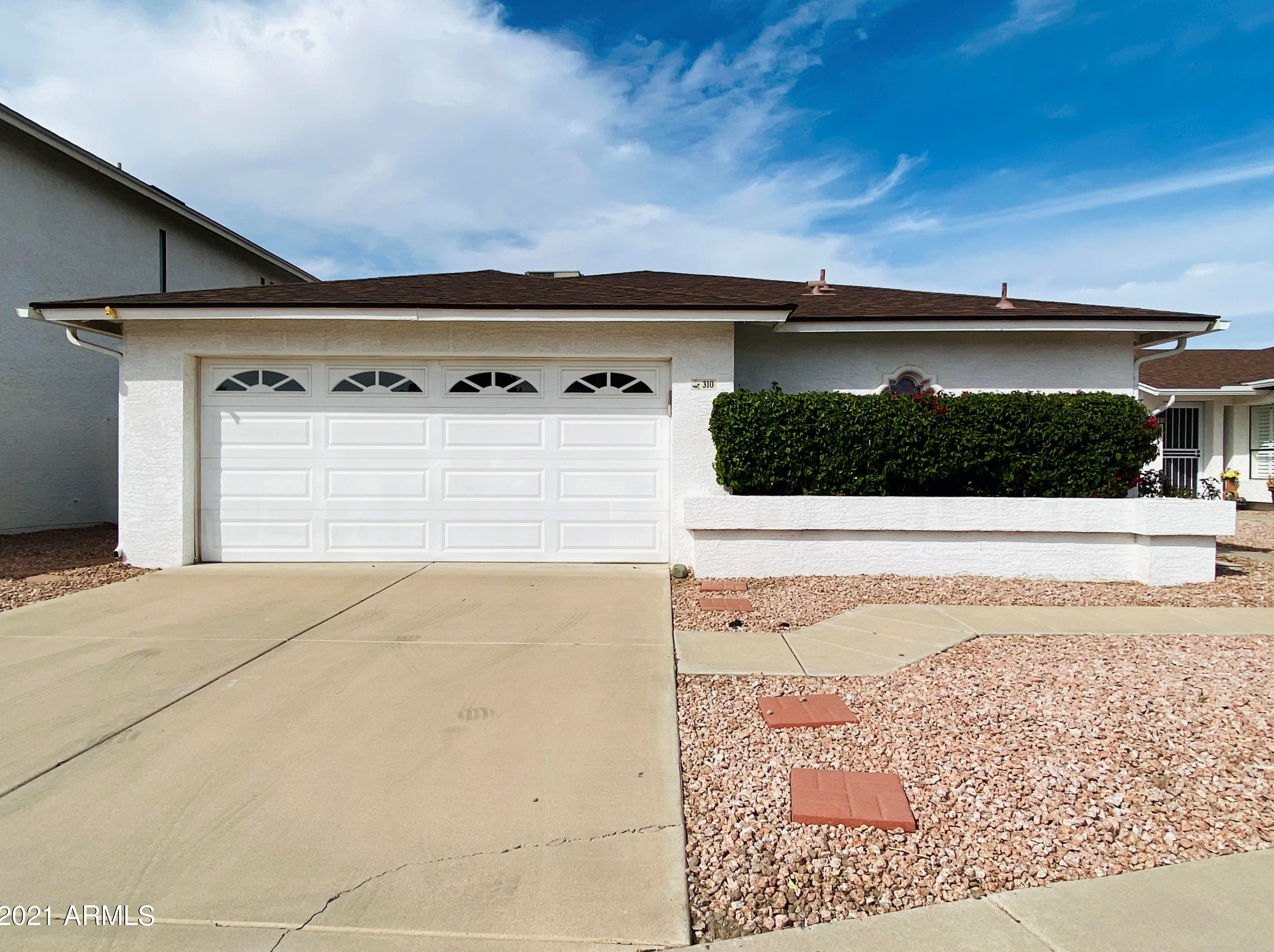 310 Grandview Rd, Phoenix, AZ 85023-3542