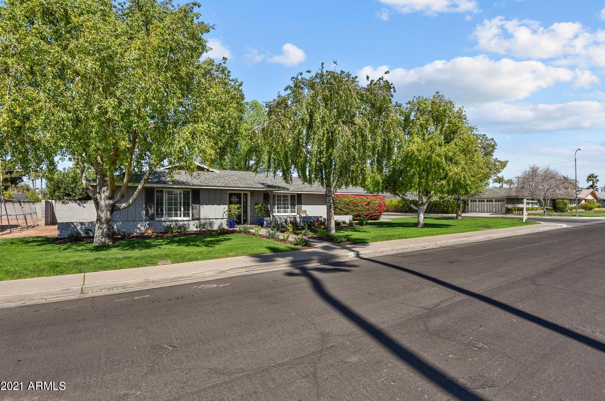 4214 Whitton Ave, Phoenix, AZ 85019-3627