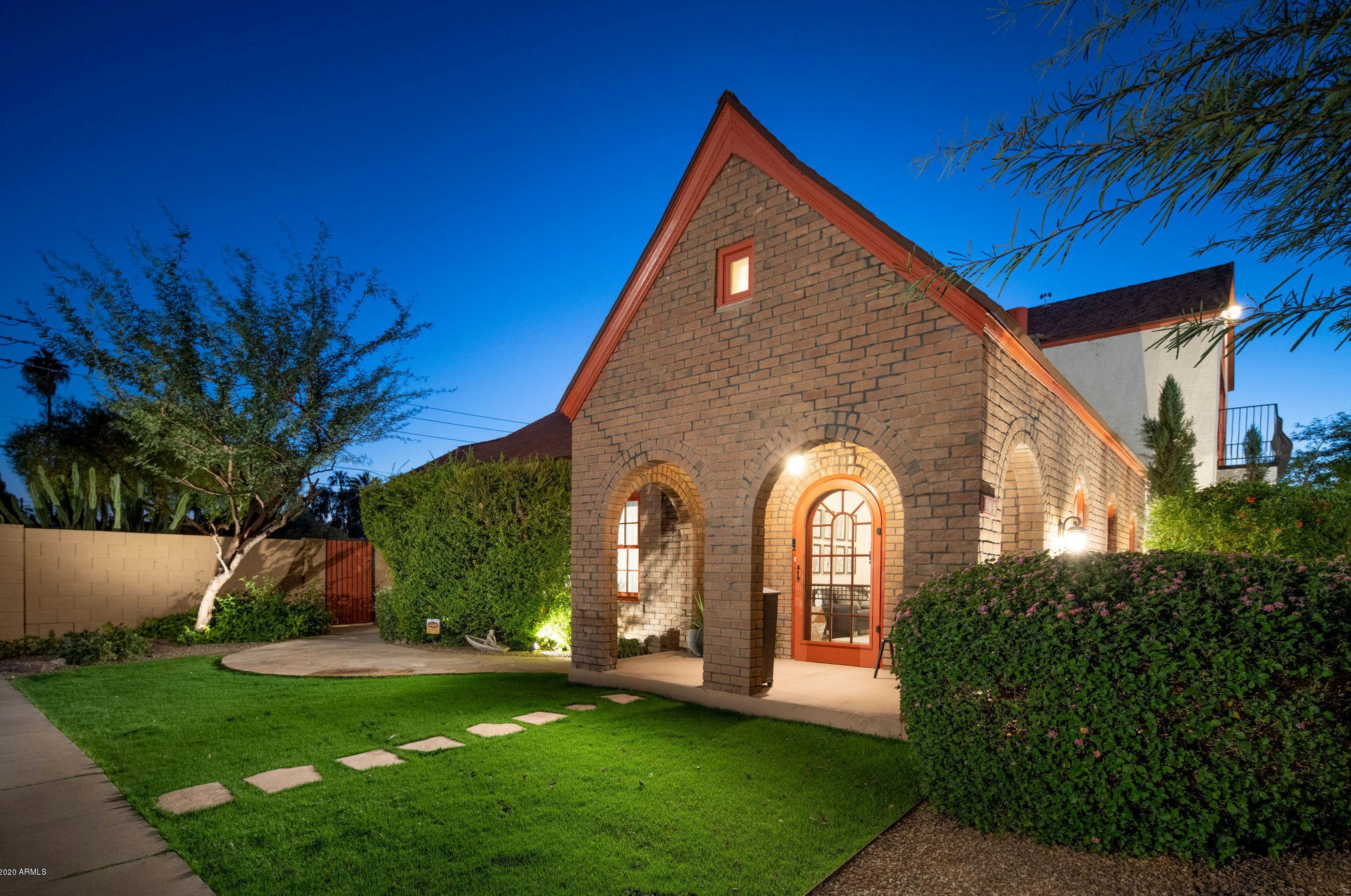 301 Vernon Ave, Phoenix, AZ 85003-1040