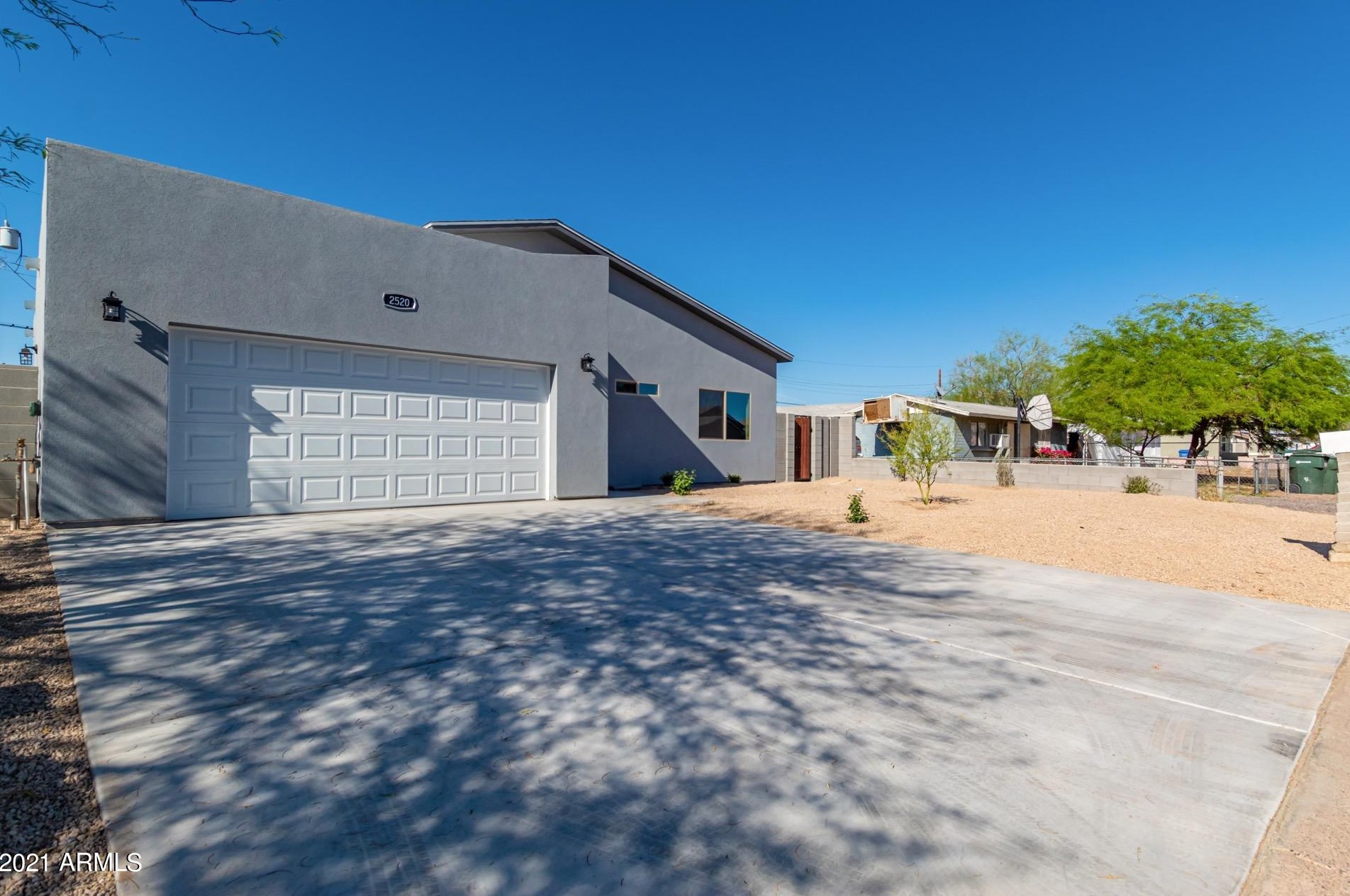 2520 Jones Ave, Phoenix, AZ 85040-1528