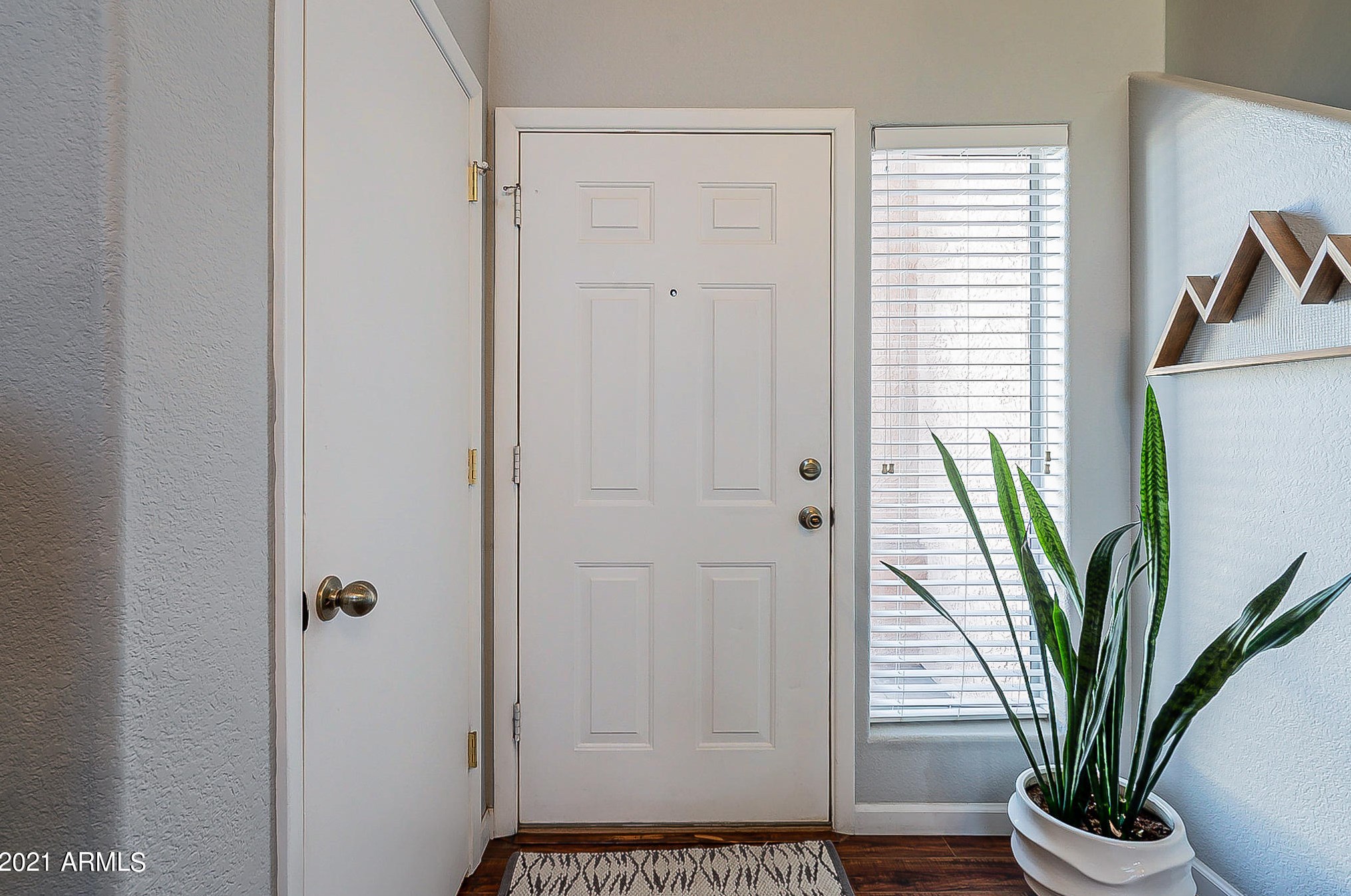 4601 Hartford Ave, Phoenix, AZ 85032-2370