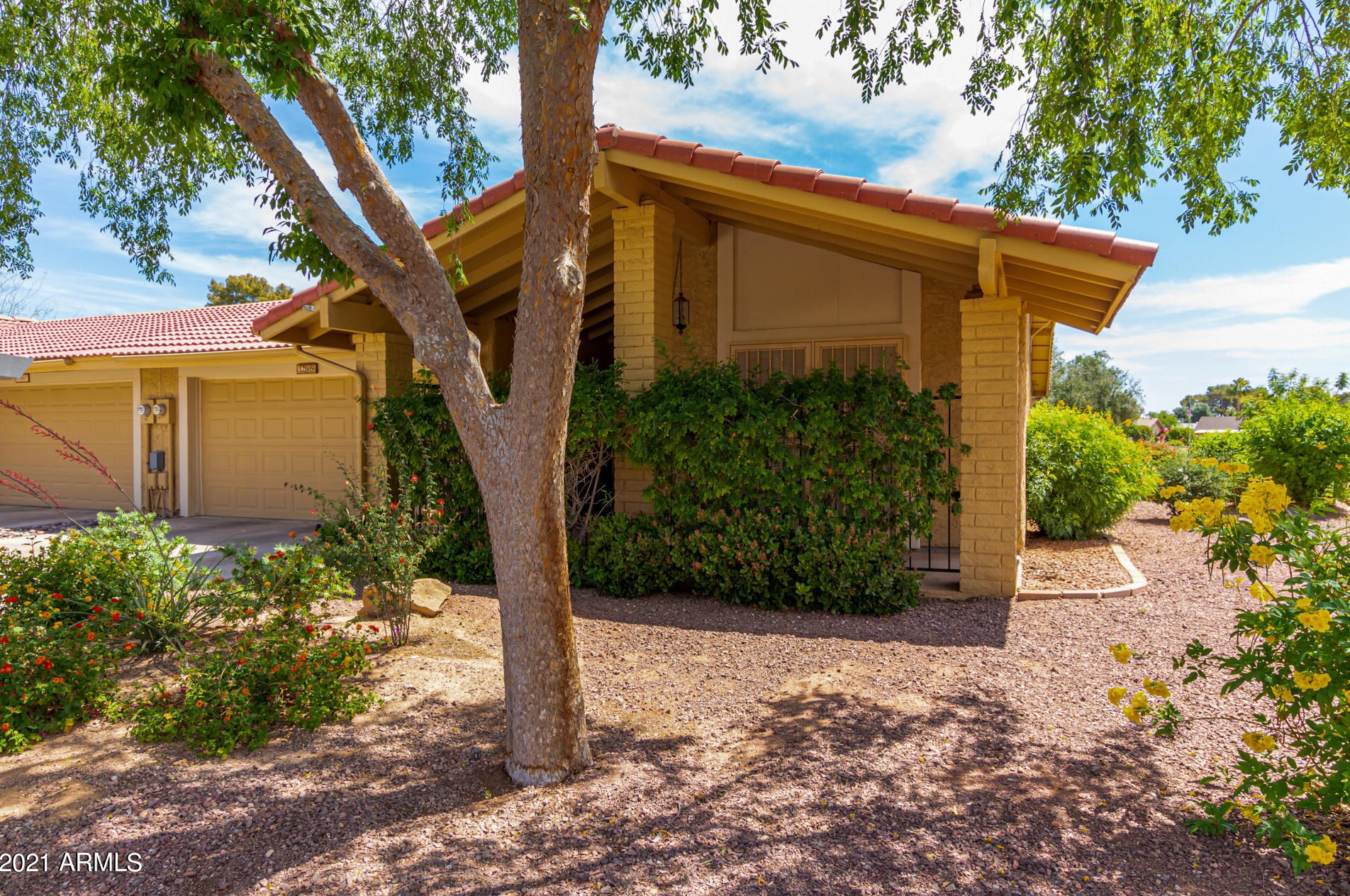 12009 Tonopah Dr, Phoenix, AZ 85044-2237