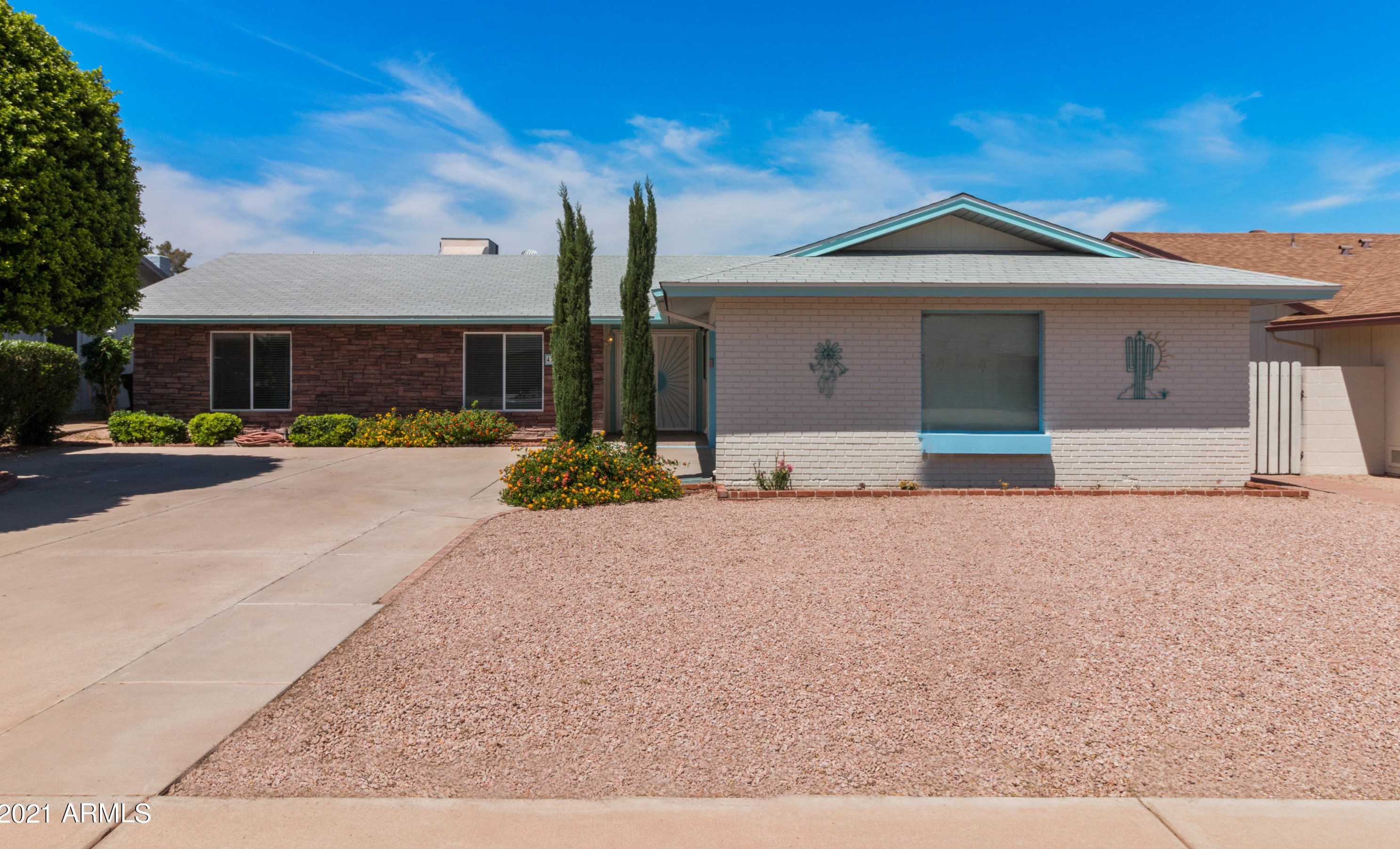 4226 Mandan St, Phoenix, AZ 85044-1930