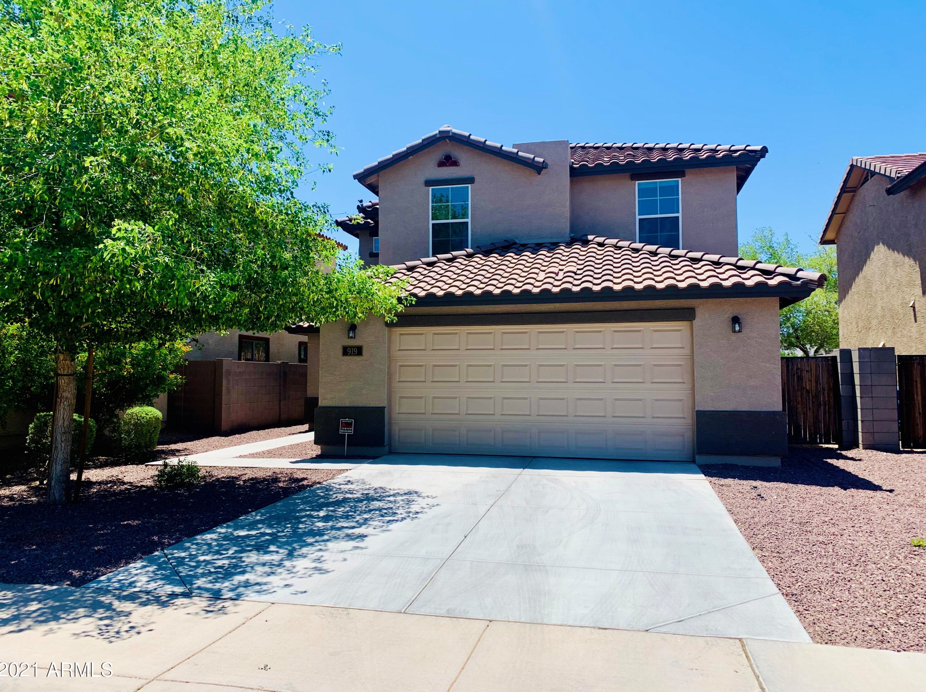 919 Kowalsky Ln, Phoenix, AZ 85041-3974