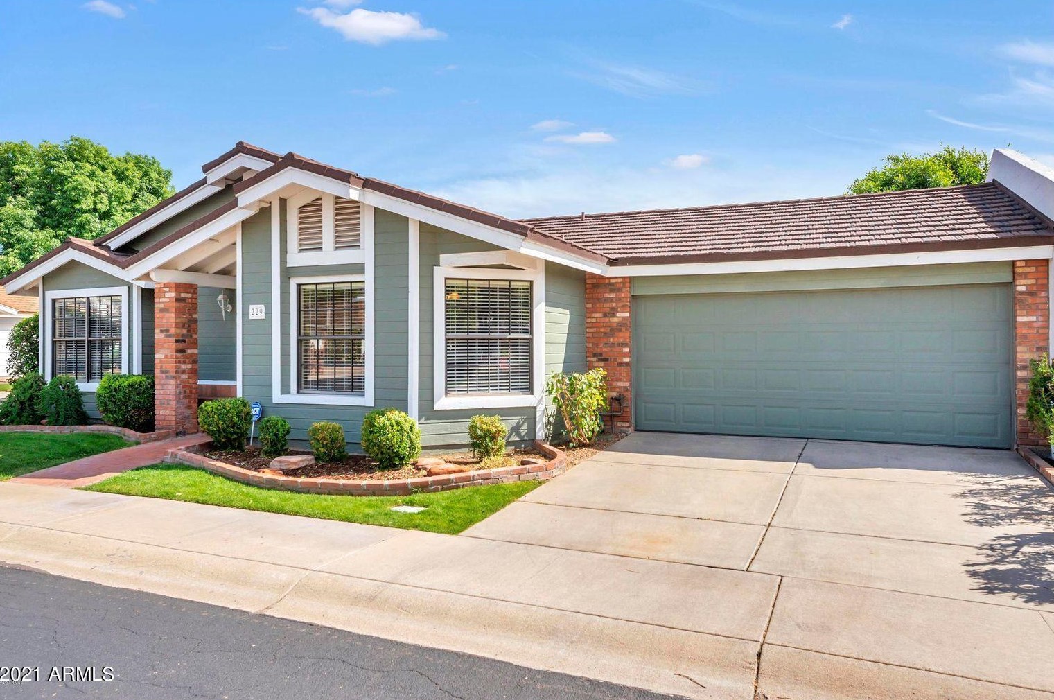 229 E Anderson Ave, Phoenix, AZ 85022