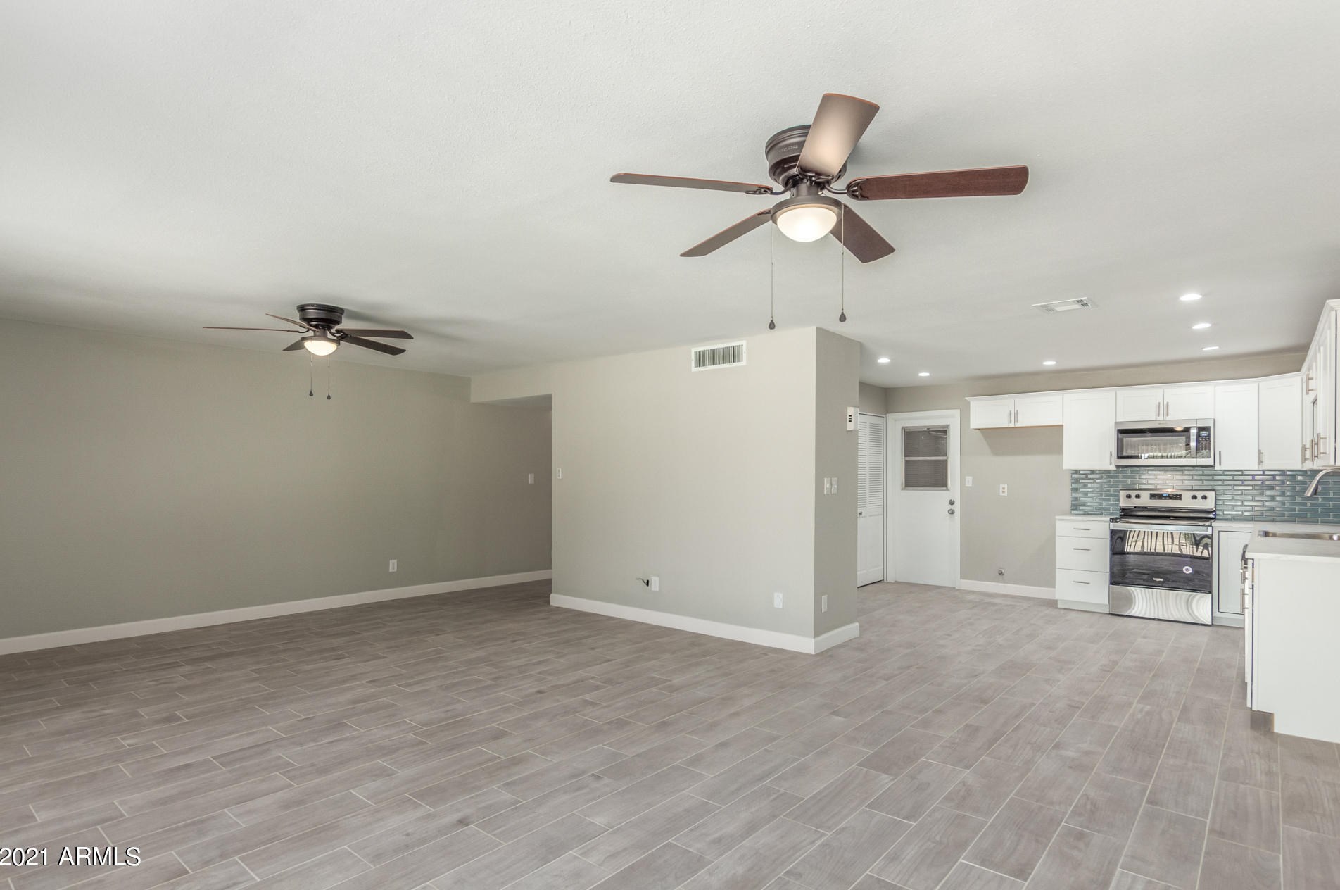 12001 Tonopah Dr, Phoenix, AZ 85044-2237