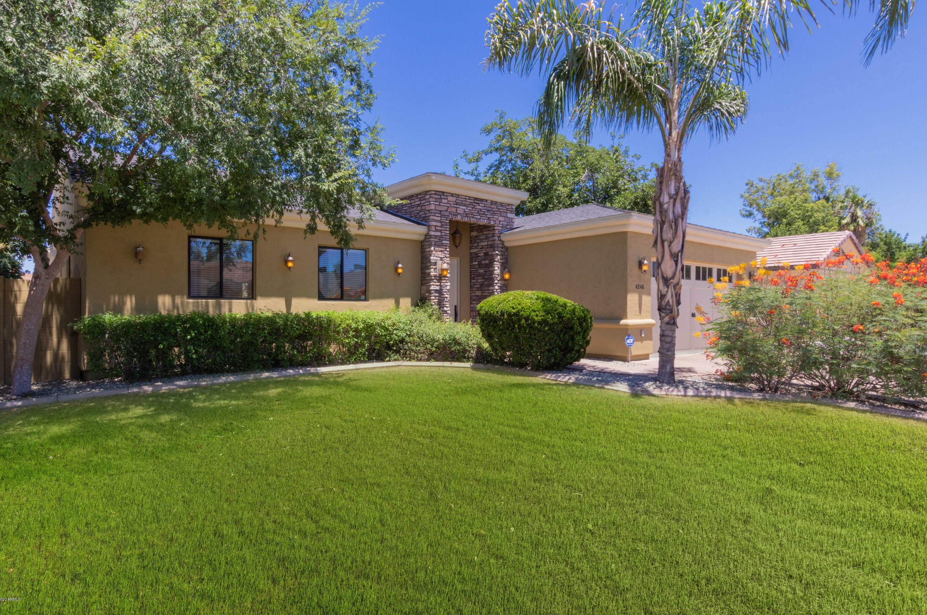 4246 E Cheery Lynn Rd, Phoenix, AZ 85018