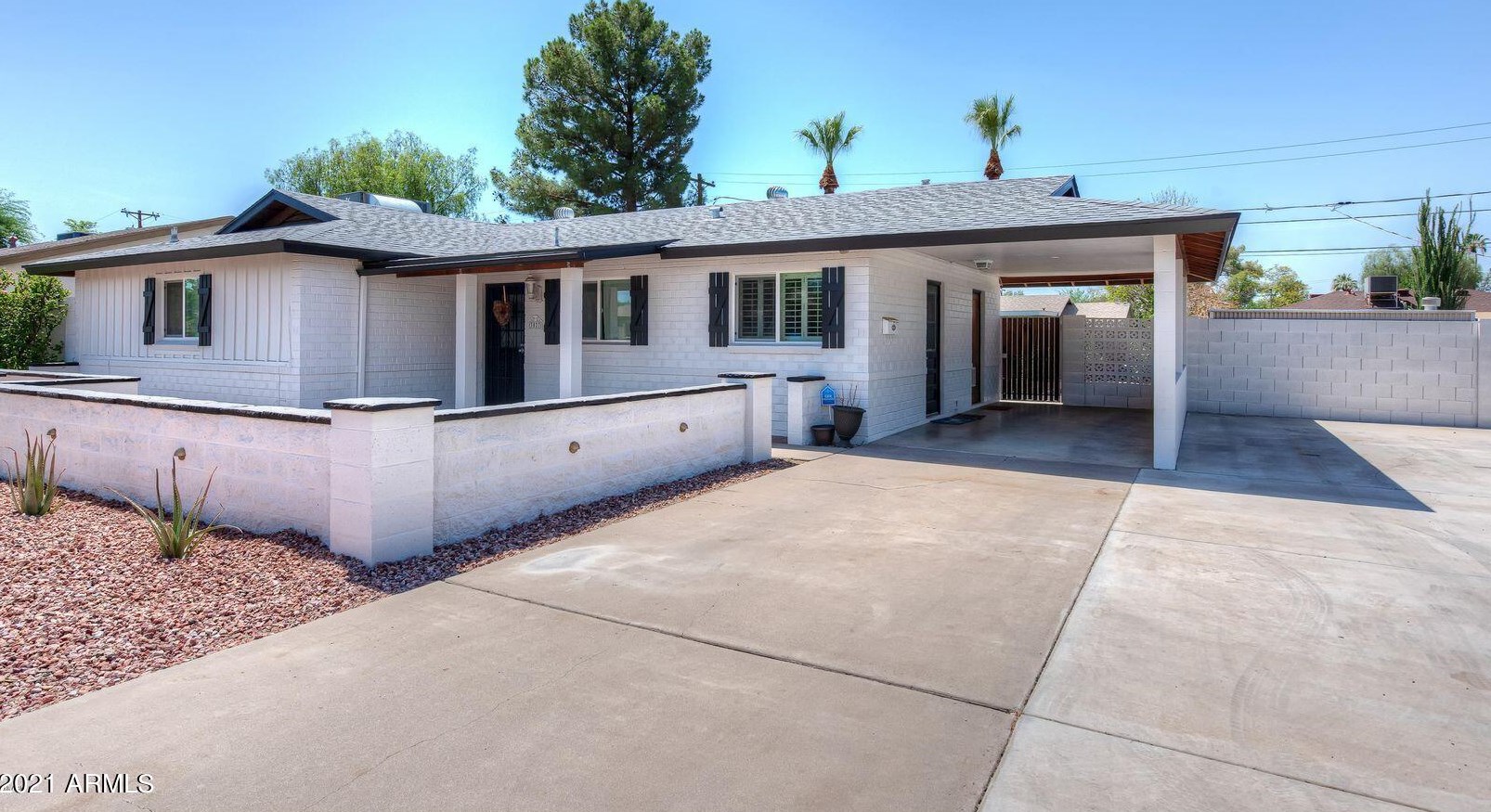 3027 E Turney Ave, Phoenix, AZ 85016