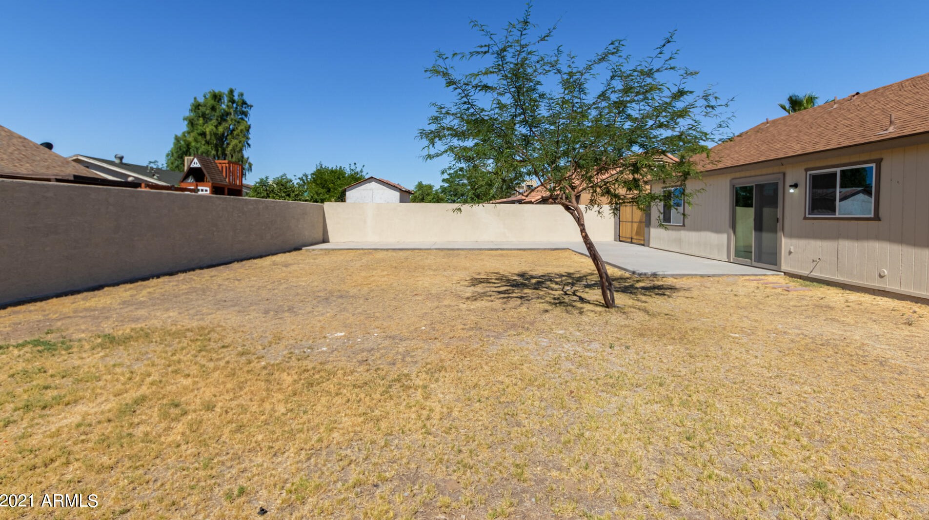 7533 Minnezona Ave, Phoenix AZ  85033-1253 exterior