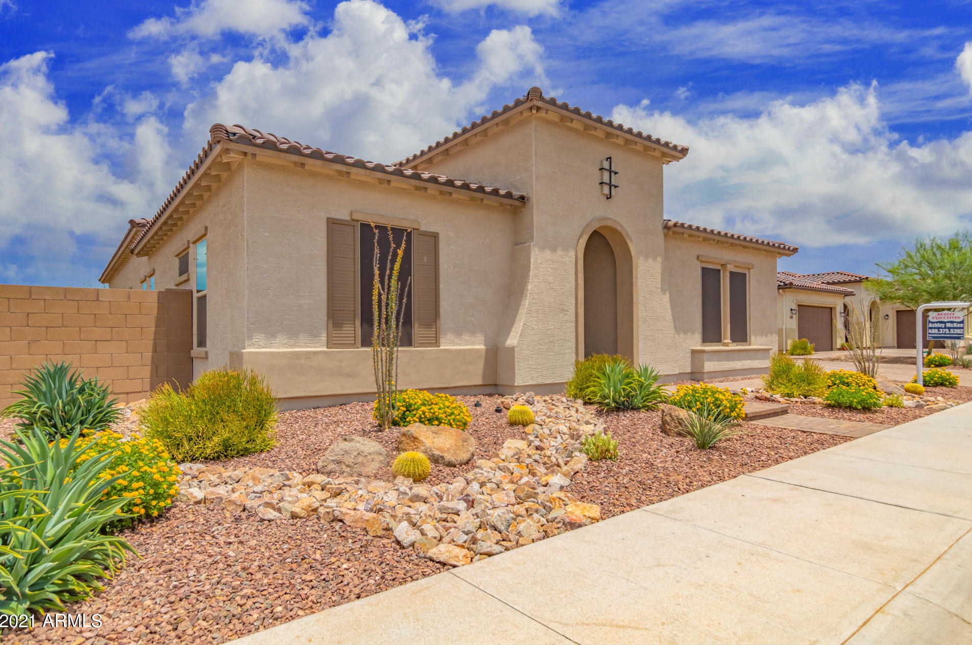 4070 Yellowstone Pl, Chandler, AZ 85249-9727