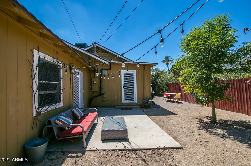 2041 Mitchell St, Phoenix AZ  85006-2188 exterior
