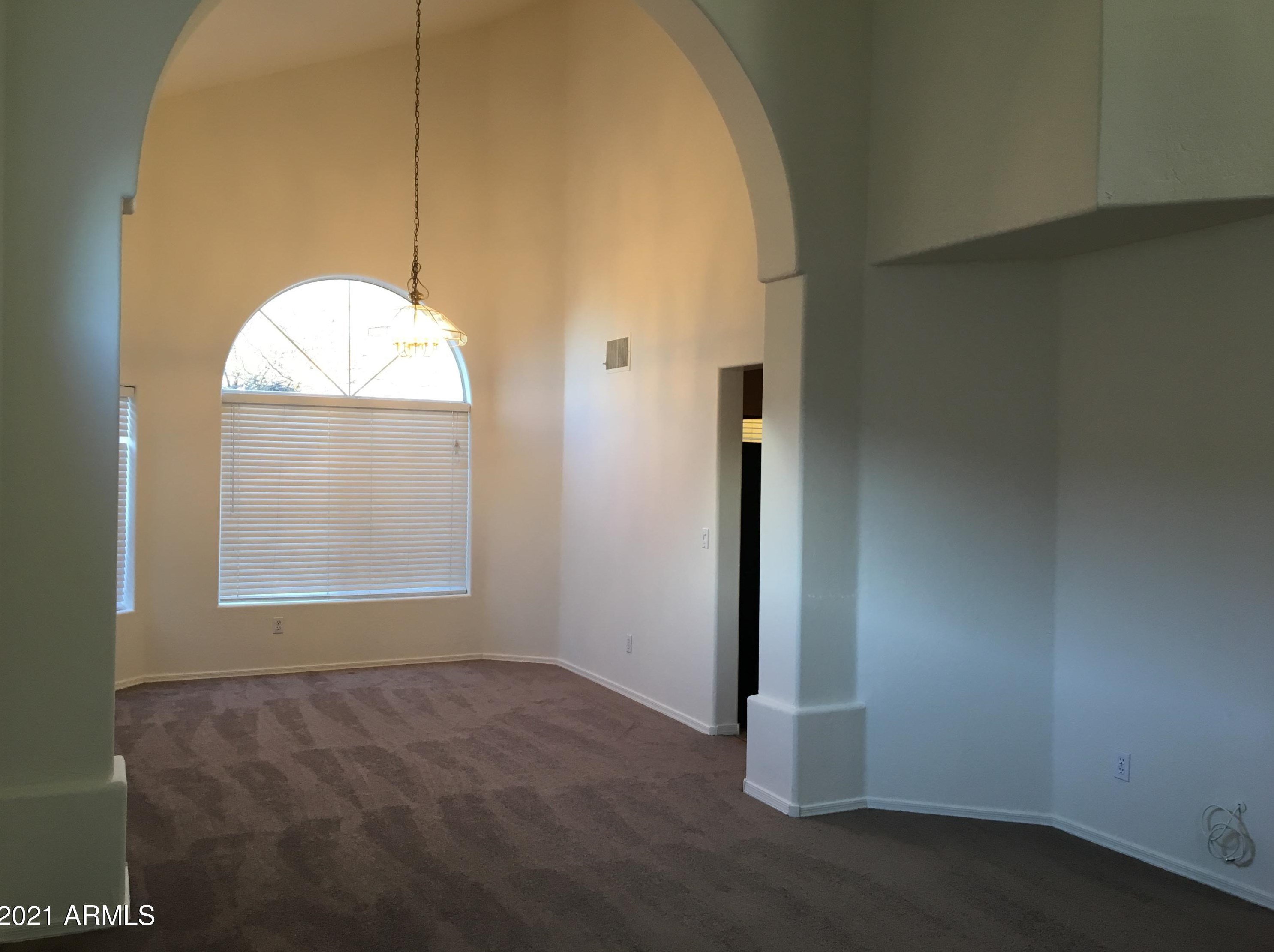 1530 W Lobster Trap Dr, Gilbert, AZ 85233
