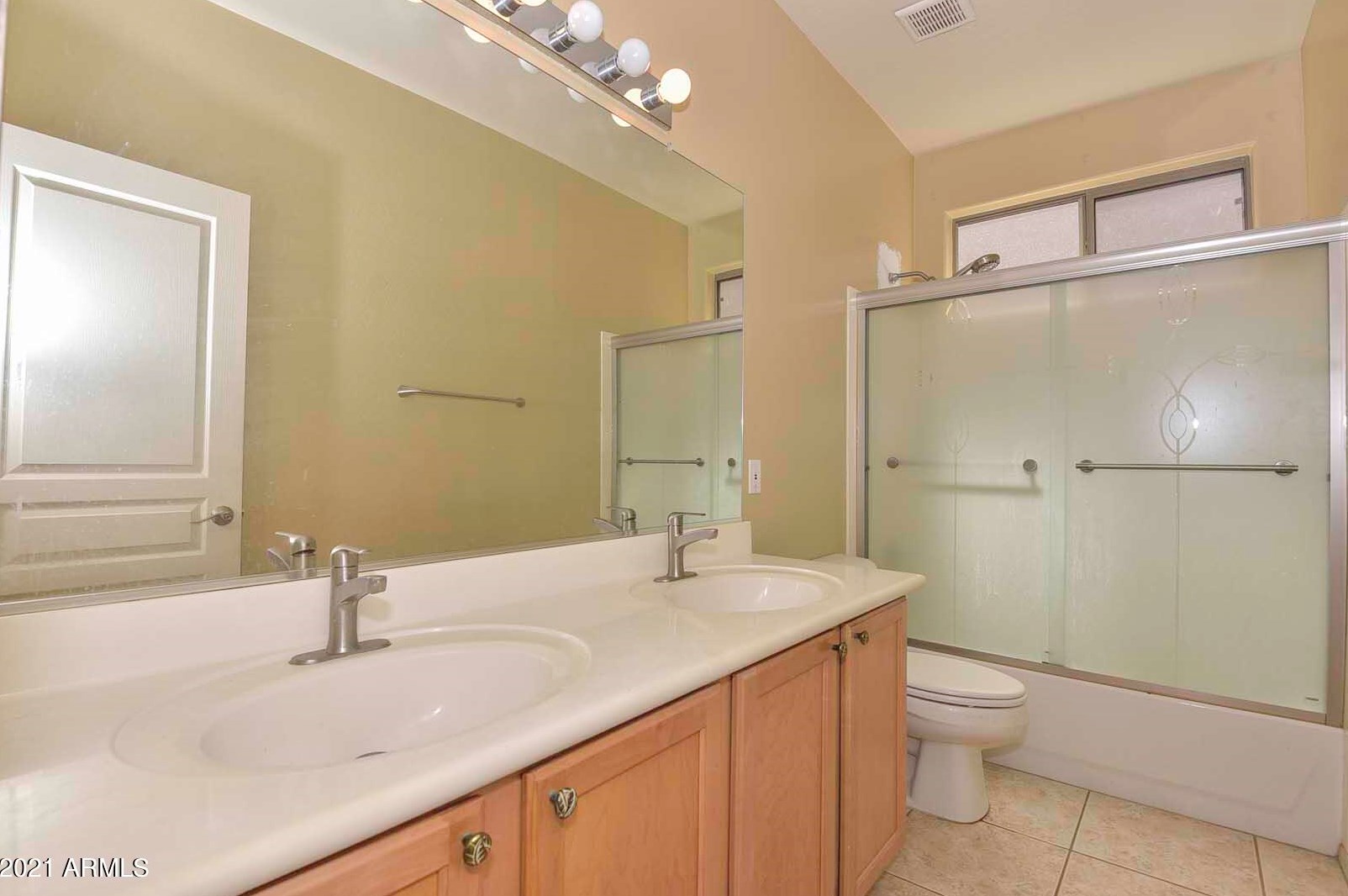 25403 Hackberry Dr, Phoenix AZ 85083-2452 exterior