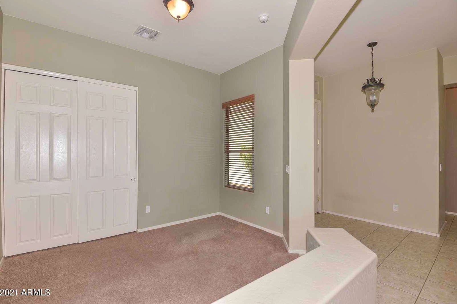 25403 Hackberry Dr, Phoenix AZ 85083-2452 exterior