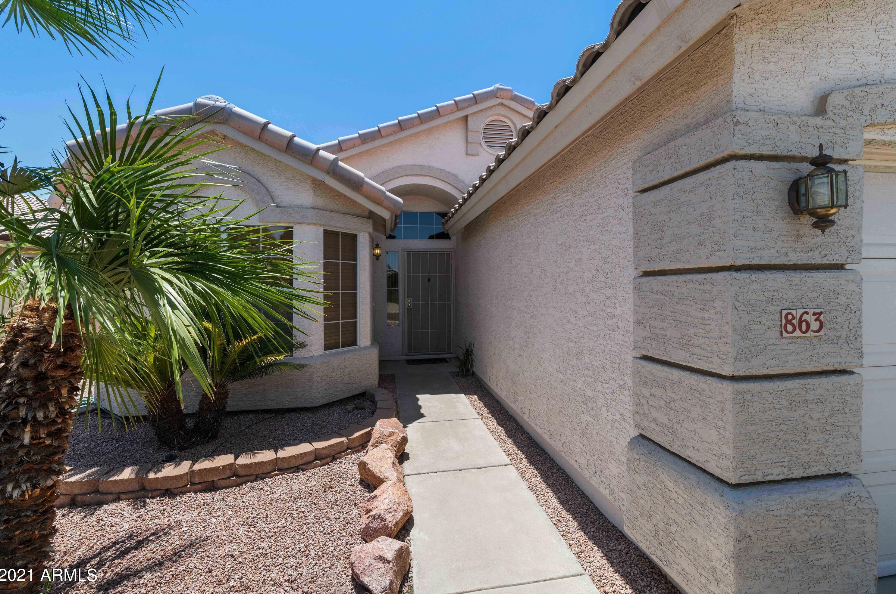 863 Constitution Dr, Chandler, AZ 85225-1415