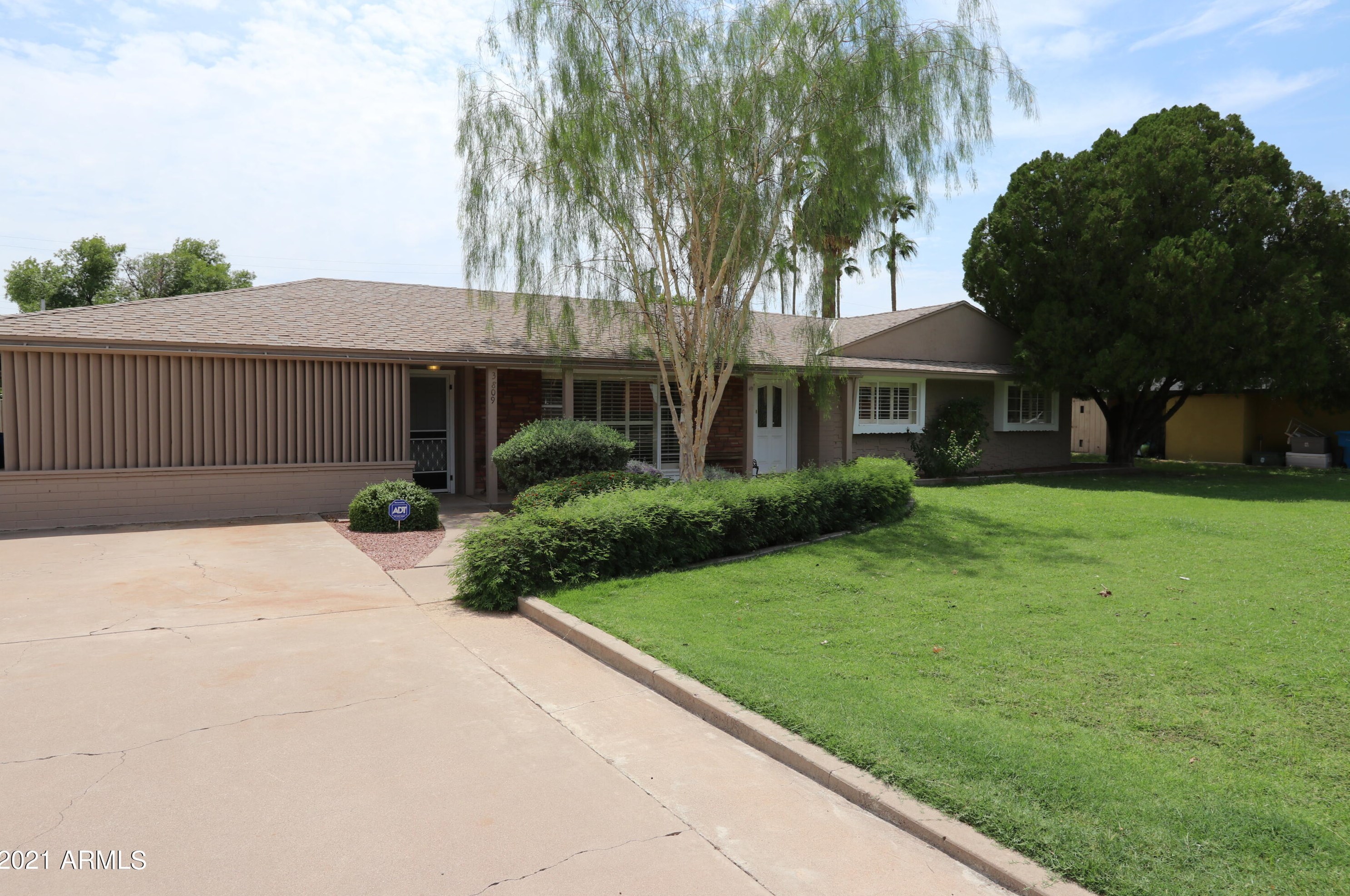 3809 E Coolidge St, Phoenix, AZ 85018