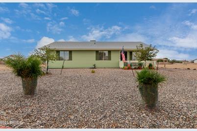 9069 W Concordia Drive - Photo 1