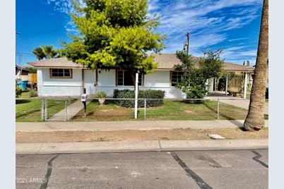 3944 W Cambridge Avenue - Photo 1